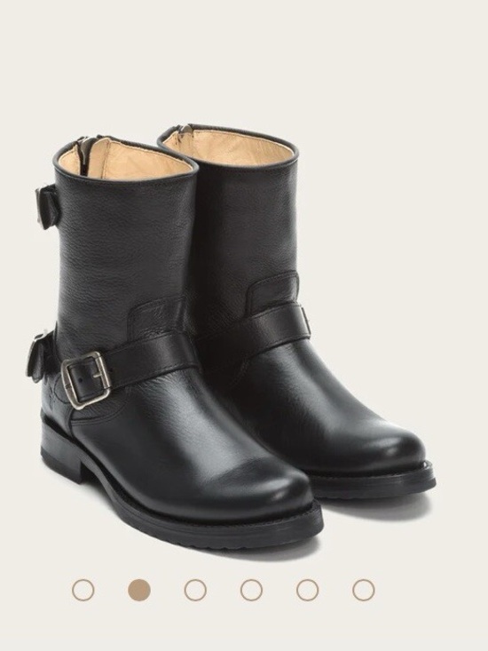 Frye Shoes - Frye Women’s Veronica Back Zip Short Boots Booties Black 7